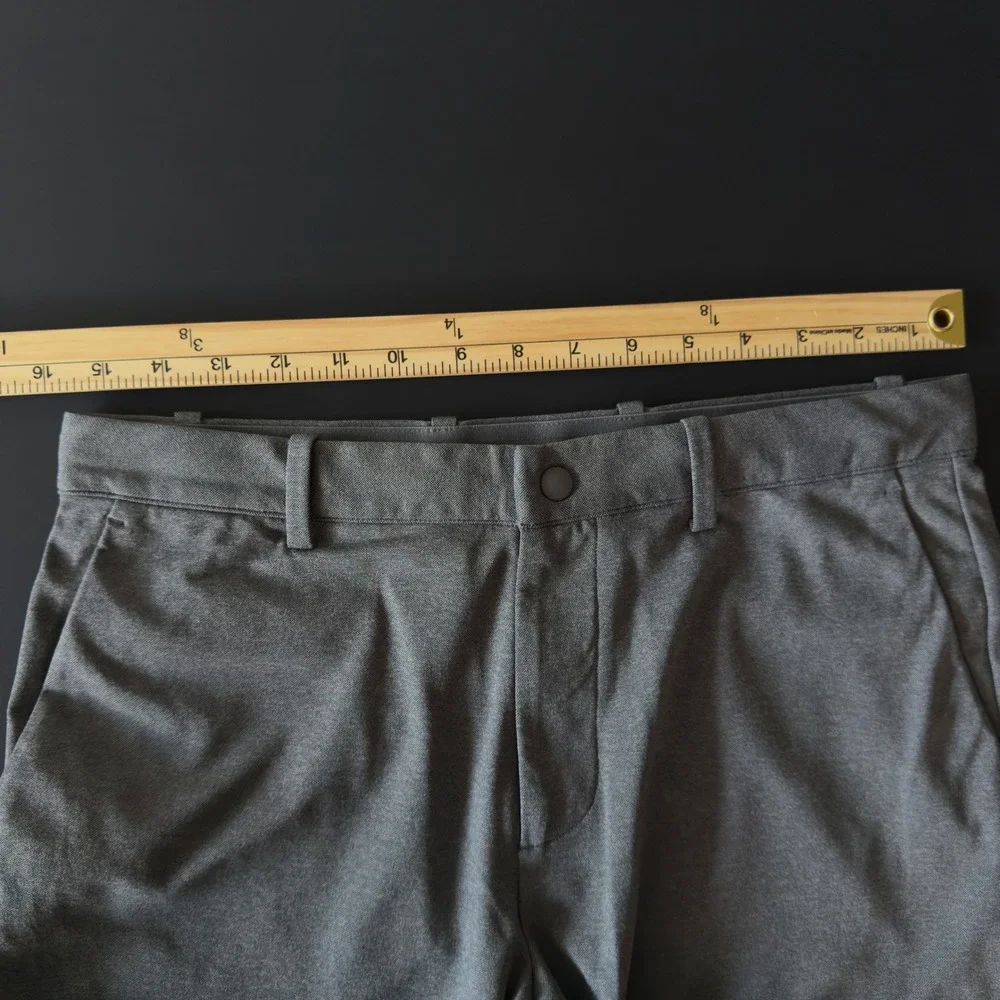 Uniqlo Gray Kando Trousers Mens Stretch Performance Dress Pants Size M